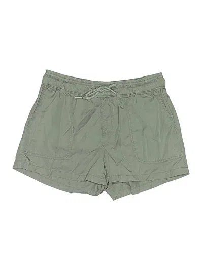Pre-owned Quince Khaki Shorts In Green