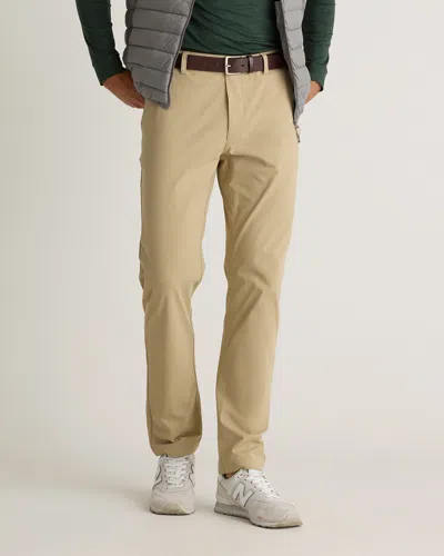Quince Men's Protech Golf Pants In Sand Dune