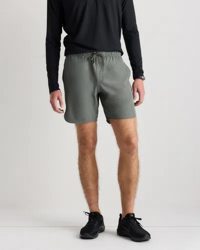 Quince Men's Sweat Tech Training Unlined Short 7"