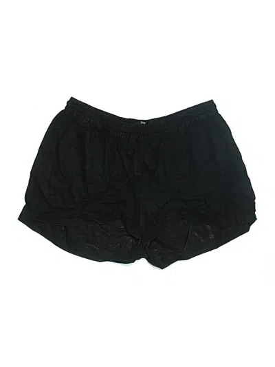 Pre-owned Quince Shorts In Black