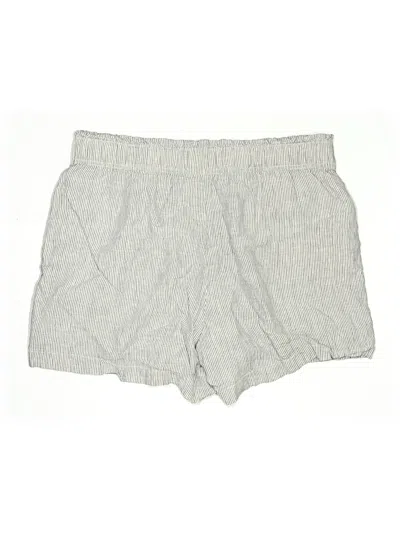 Pre-owned Quince Shorts In Gray