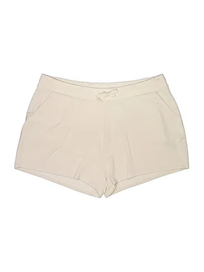 Pre-owned Quince Shorts In Ivory