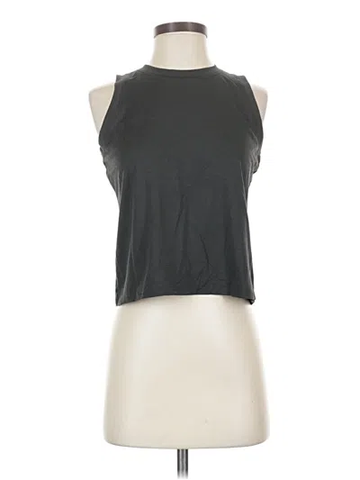 Pre-owned Quince Sleeveless T-shirt In Gray