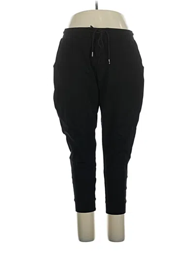 Pre-owned Quince Track Pants In Black