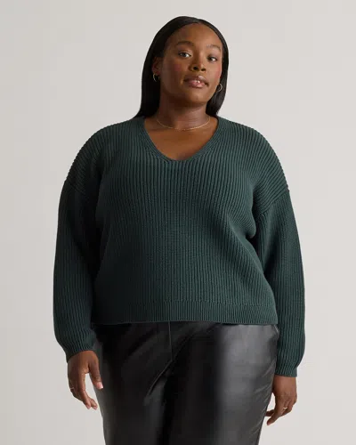 Quince Women's Fisherman V-neck Sweater In Dark Spruce