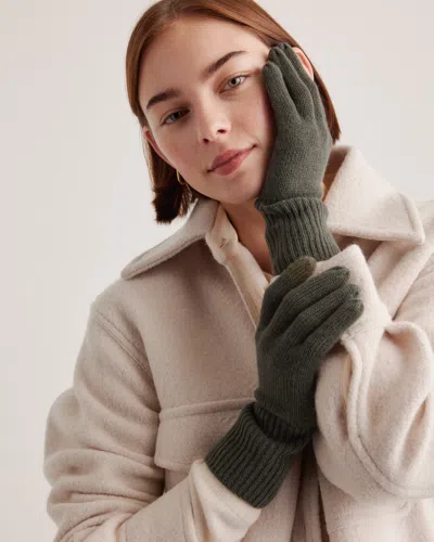 Quince Women's Mongolian Cashmere Gloves In Moss