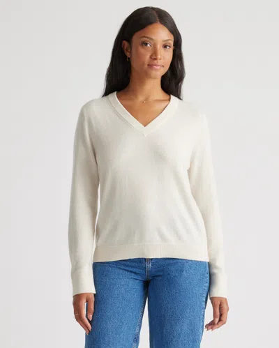 Quince Women's Mongolian Cashmere Relaxed V-neck Sweater In Ivory