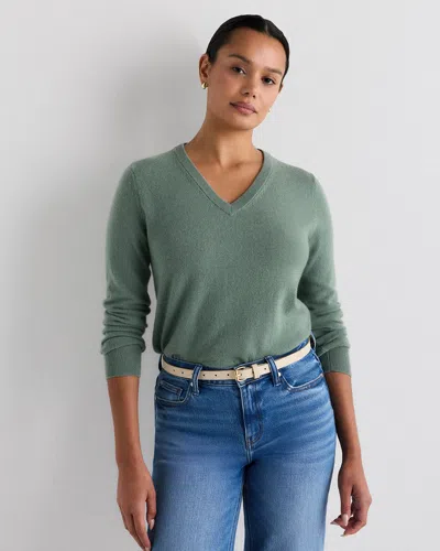 Quince Women's Mongolian Cashmere V-neck Sweater In Green
