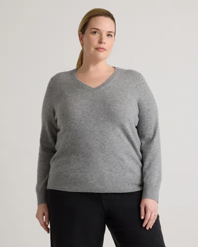 Quince Women's Mongolian Cashmere V-neck Sweater In Heather Grey