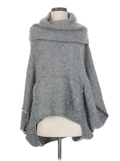 Pre-owned Quinn Poncho In Gray