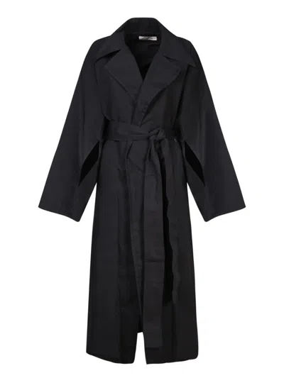 Quira Sleek Grey Coat In Black