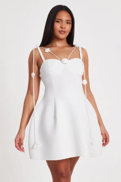 Quiz Mini Scuba Foam Dress With Trailing Floral Trim In White