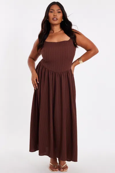 Quiz Women's Plus Size Drop Waist Textured Dress In Brown