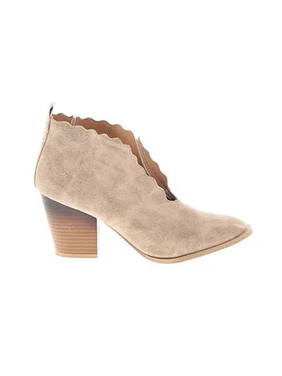 Pre-owned Qupid Ankle Boots In Brown