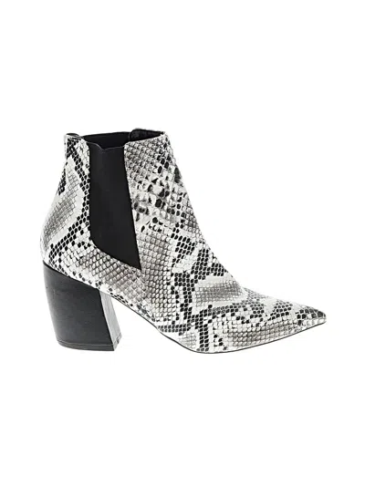 Pre-owned Qupid Ankle Boots In Silver