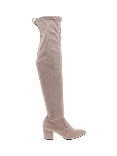 Pre-owned Qupid Boots In Gray