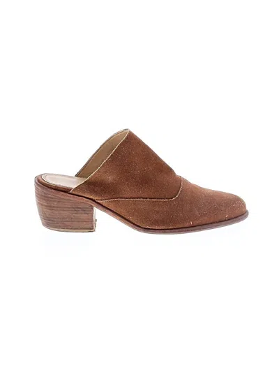 Pre-owned Qupid Mule/clog In Brown