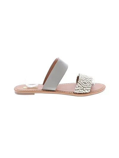 Pre-owned Qupid Sandals In Gray