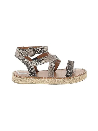 Pre-owned Qupid Sandals In Tan