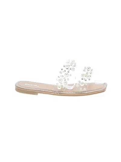 Pre-owned Qupid Sandals In White