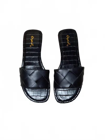 Qupid Women's Lexi Slide Sandal In Black