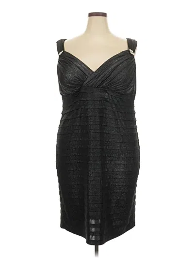 Pre-owned R & M Richards Cocktail Dress In Black