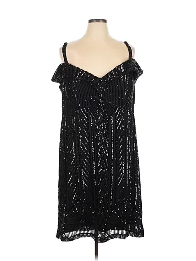 Pre-owned R & M Richards Cocktail Dress In Black