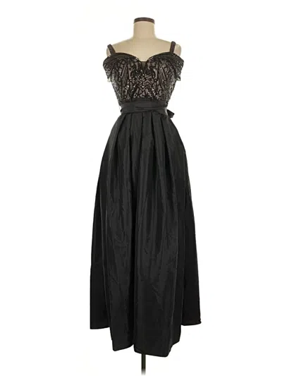 Pre-owned R & M Richards Cocktail Dress In Black