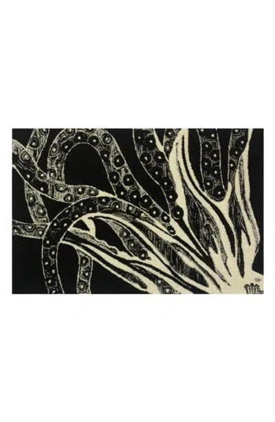 R16 Home Coral Outline Doormat In Black White