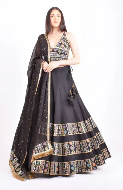 Raas Zoya Sequins Embroidered Chaniya Choli Set In Black