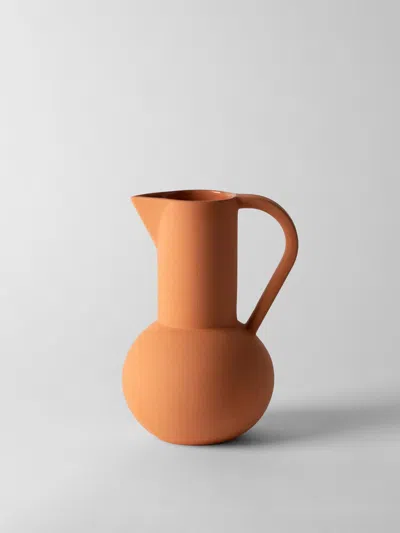 Raawii Bottles And Pitchers Lifestyle  In Brown