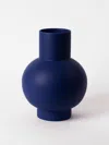 Raawii Vases Lifestyle  In Blue