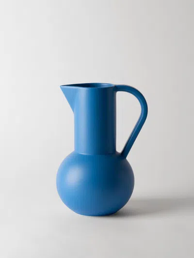 Raawii Vases Lifestyle  In Blue