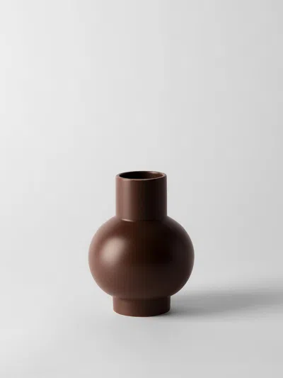 Raawii Vases Lifestyle  In Brown