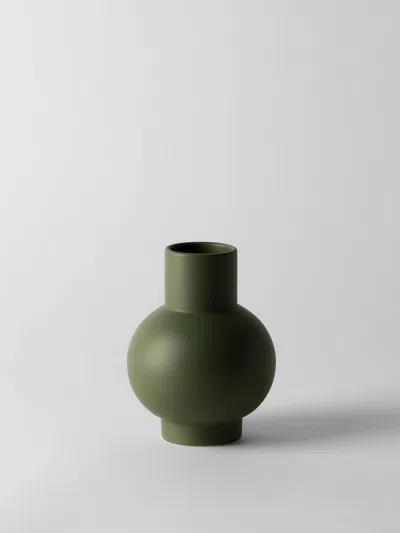 Raawii Vases Lifestyle  In Green