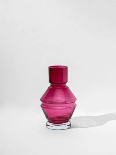 Raawii Vases Lifestyle  In Pink