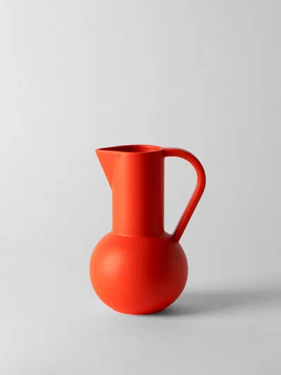 Raawii Vases Lifestyle  In Red