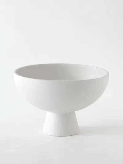 Raawii Vases Lifestyle  In White