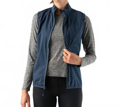 Rabbit Swish 2.0 Vest In Salt Air Leaves In Blue