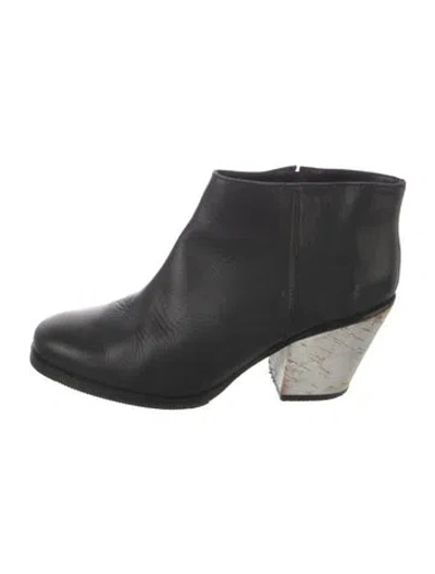Pre-owned Rachel Comey Leather Chelsea Boots In Black
