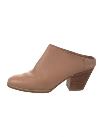 Pre-owned Rachel Comey Leather Mules In Neutral