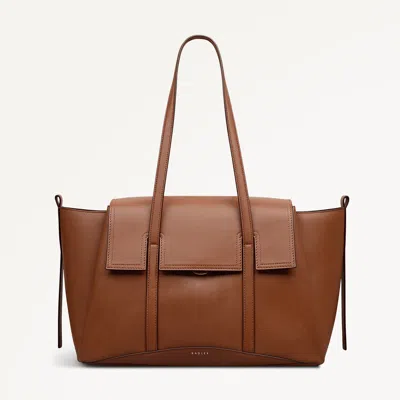 Radley London The Chancery Medium Flapover Shoulder Cognac - 113240 In Brown