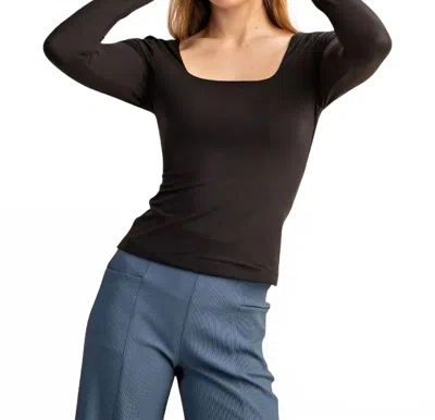 Rae Mode Queen Long Sleeve Top In Black