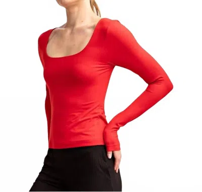 Rae Mode Queen Long Sleeve Top In Red