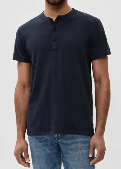 Rag & Bone Classic Short Sleeve Henley Top In Deep Navy In Gray