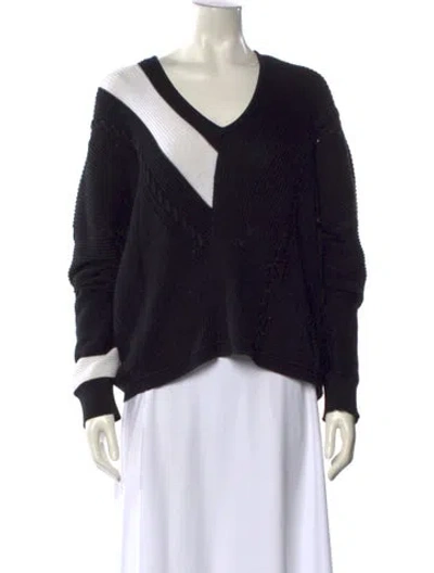 Pre-owned Rag & Bone Colorblock Pattern V-neck Sweater In Black