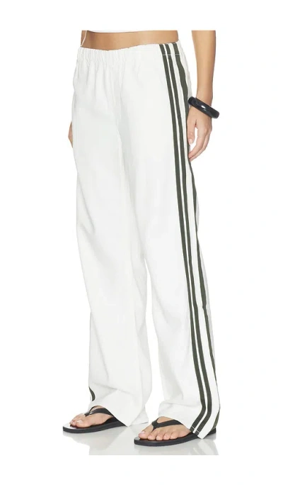 Rag & Bone Featherweight Logan Pull On Track In White
