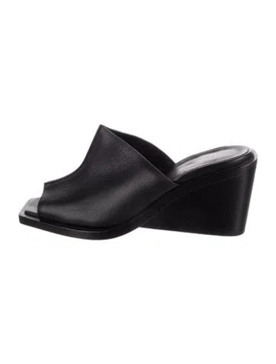 Pre-owned Rag & Bone Leather Slides In Black