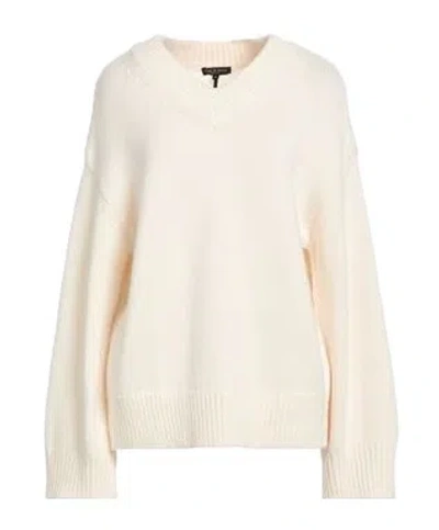 Rag & Bone Minimalist V-neck Knit Top In White