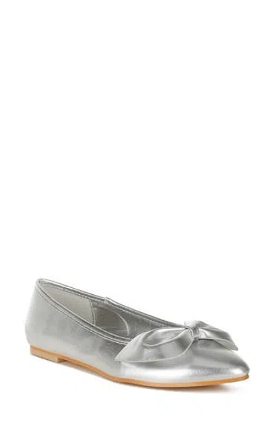 Rag & Co Bromelia Water Repellent Bow Flat In Silver